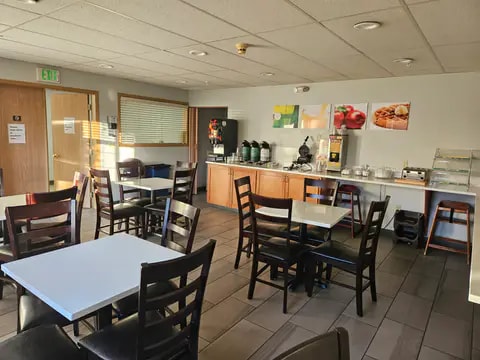 Breakfast area | Quality Inn, Tulalip WA Hotels
