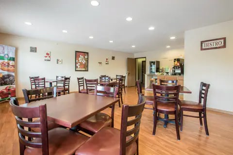 Breakfast area | Quality Inn, Sun-prairie WI Hotels