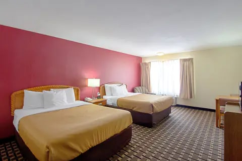 Suite with queen bed(s) | Econo Lodge, Wisconsin-dells WI Hotels