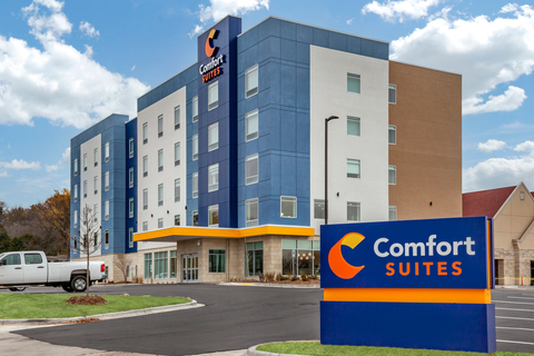 Hotel exterior | Comfort Suites, Cottage-grove WI Hotels