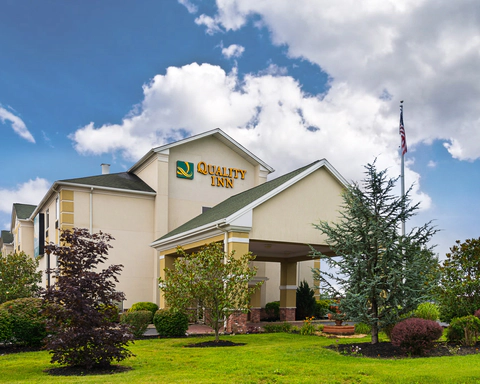 Comfort Inn Springs Mills - Martinsburg North hotel | Quality Inn, Falling-waters WV Hotels
