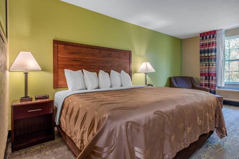 Guest room with king bed(s) | Quality Inn, Morgantown WV Hotels