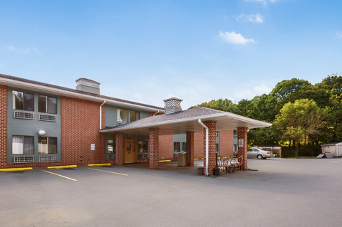 Hotel exterior | Quality Inn, Harpers-ferry WV Hotels