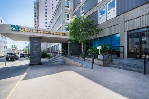 Quality Inn Suites Yellowknife Hotel Exterior