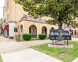 pet friendly hotels in harrison arkansas