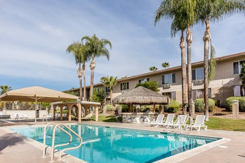 Econo Lodge Lake Elsinore Hotel In Ca