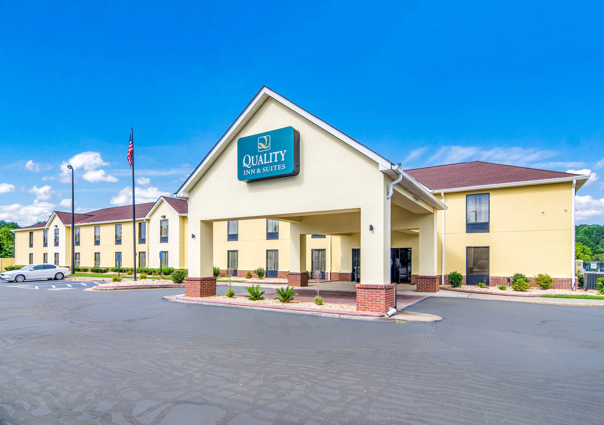 Quality Inn Suites In Canton Ga Near Boling Park