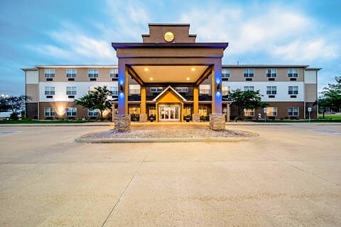 Comfort Inn Suites Hotel In Independence Ia Book Now