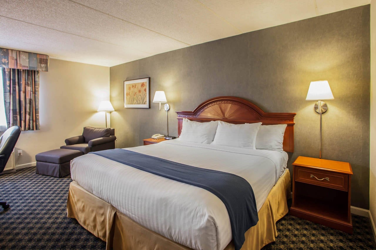 Quality Inn Suites St Charles West Chicago Hotel Book Now