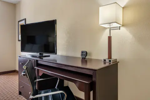 Comfort Suites Reviews Page 12