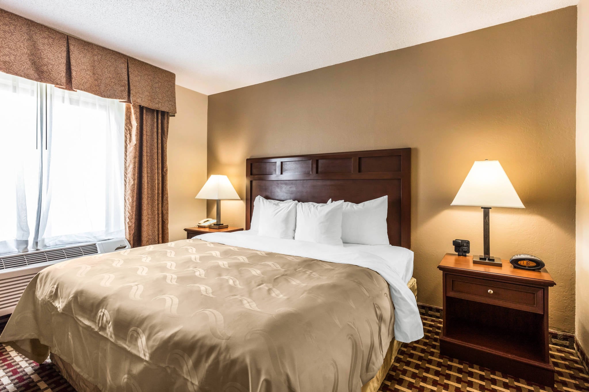 Quality Suites Hotel In Paducah Ky Book A Room Today
