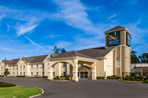 Quality Inn Suites Hotel In Slidell La Near Lake Pontchartrain