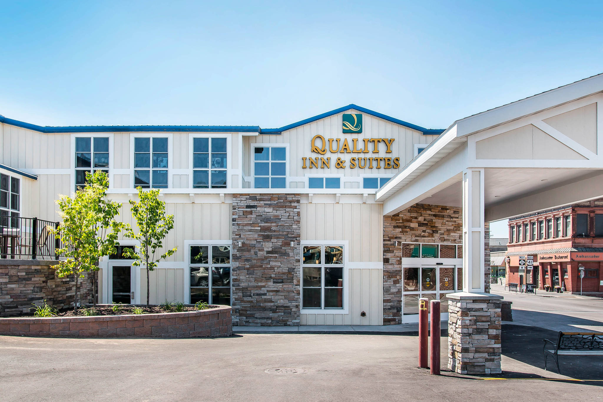Quality Inn Suites In Houghton Mi Near Michigan Technological