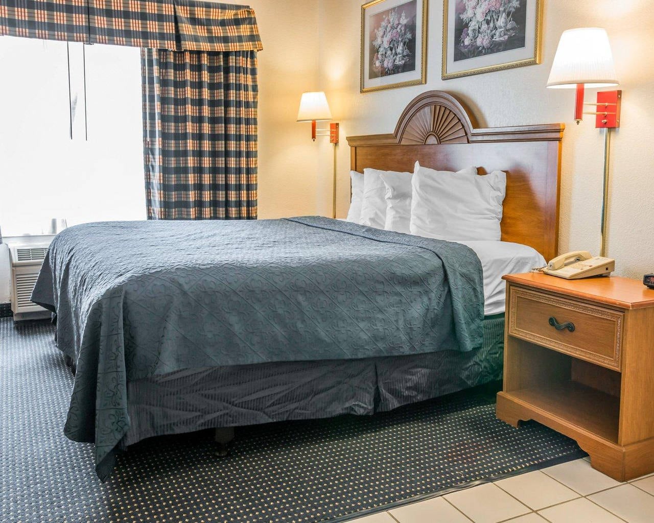 Quality Inn Hotel In Kalamazoo Mi Near Azo Airport