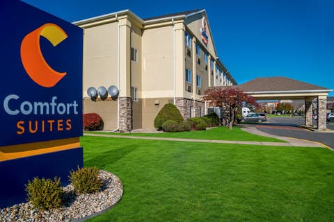 Hotel Cover Photo