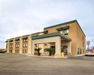 Comfort Suites Hotels In Hattiesburg Ms By Choice Hotels