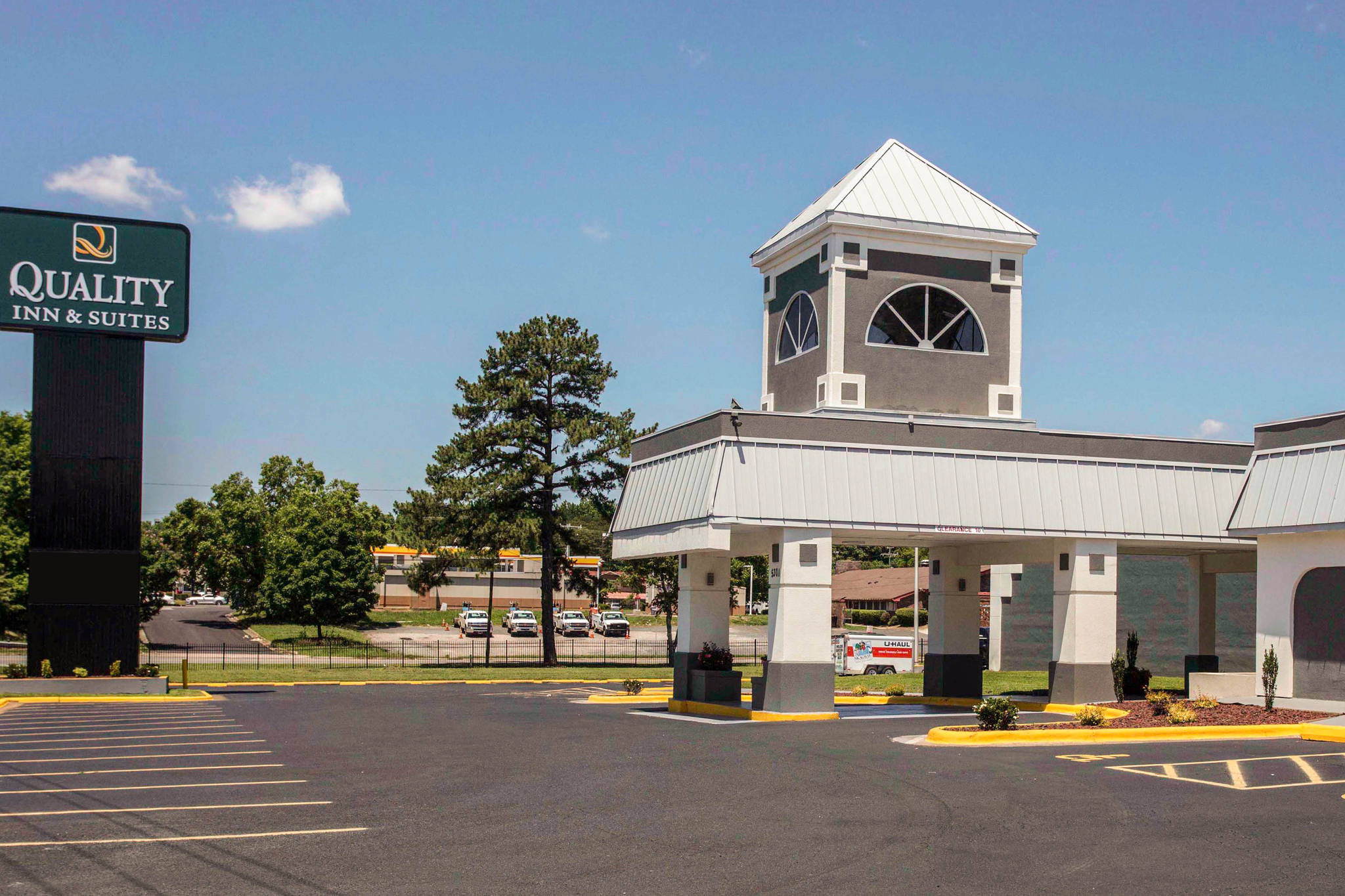 Quality Inn Suites University Area Hotel In Charlotte Nc