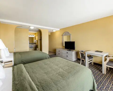 Quality Inn Suites On The Beach Reviews Page 15